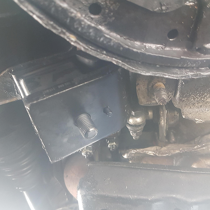 Remove chassis bracket